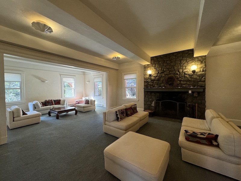 Living Area Living Area